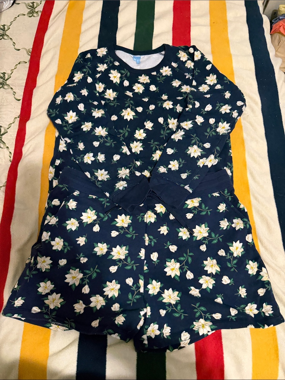 Draper James Magnolia Sweatshirt Set